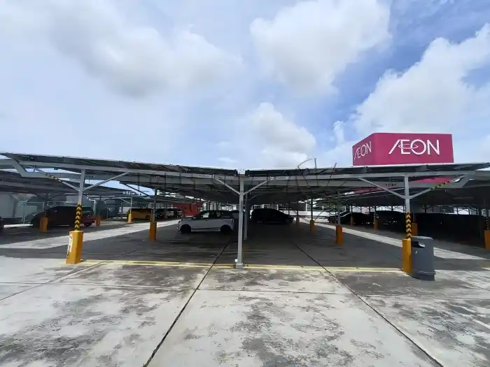 HDG solarni nadstrešek za avto